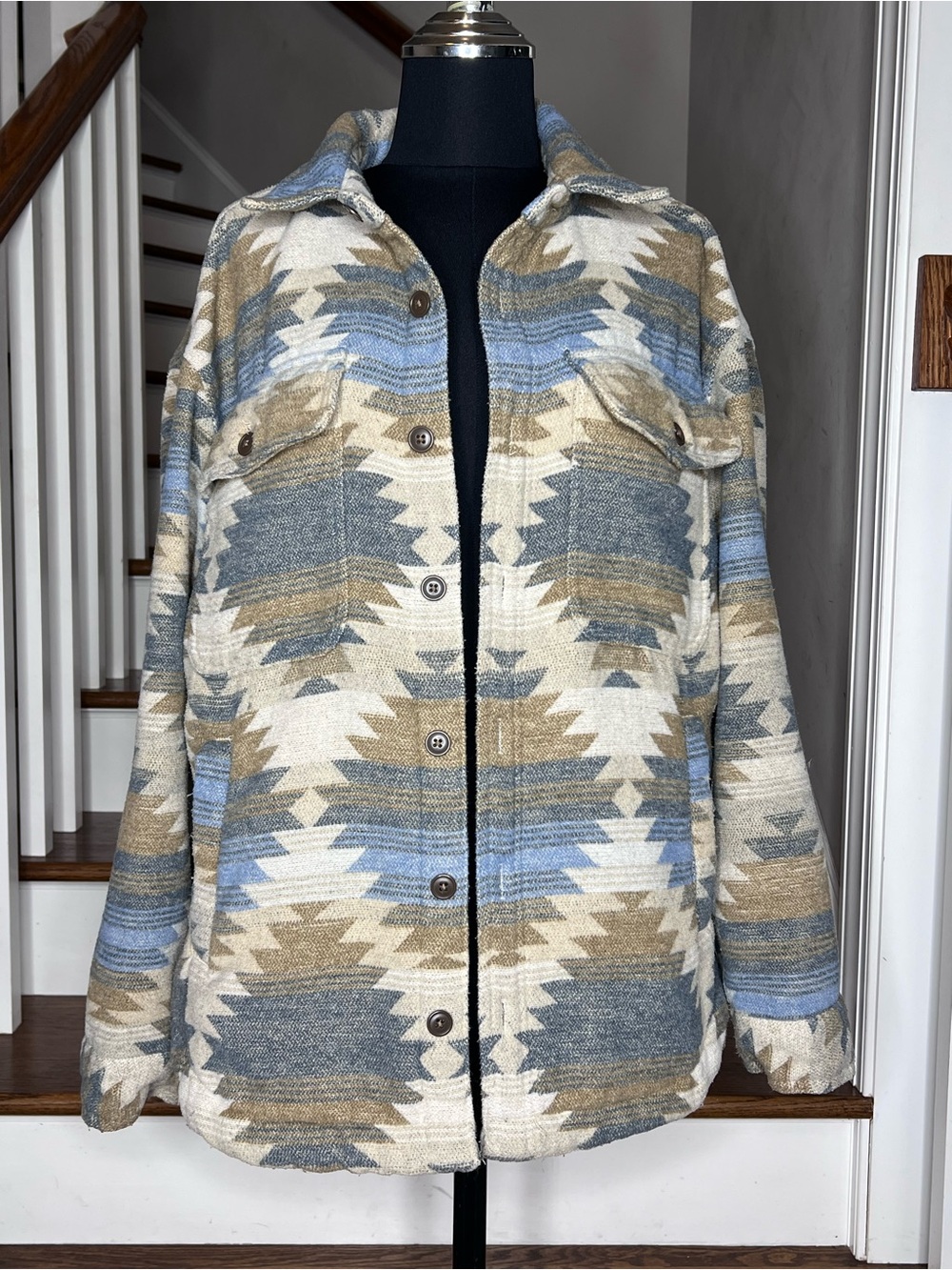 American Eagle Super Soft Printed Shacket Oversized Fit Aztec Jacket Men’s M - Picture 8 of 8